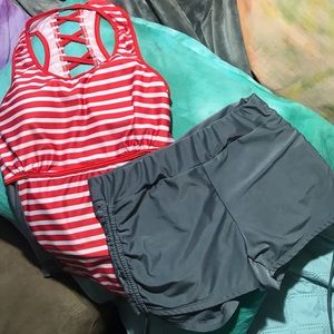 S 👙 Strappy Back Empire Tankini